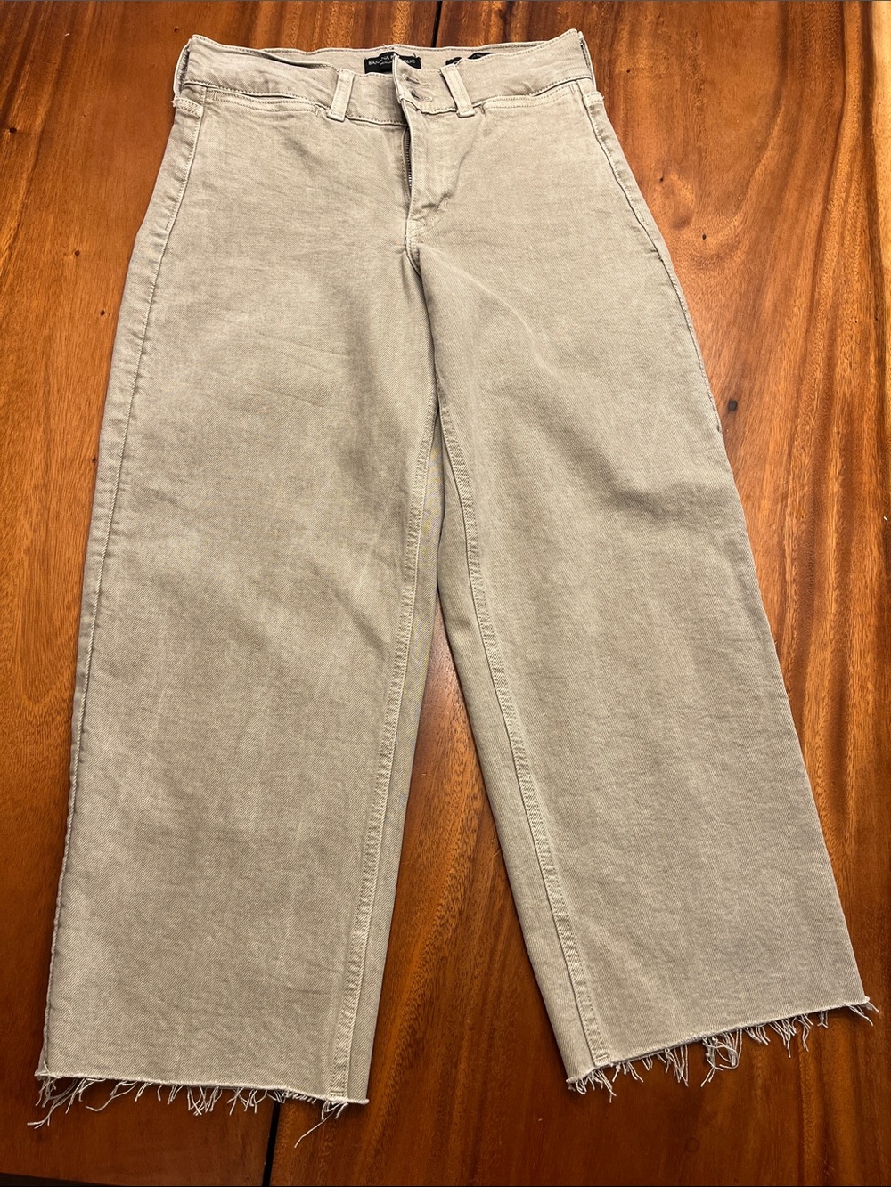Banana Republic High Rise Wide-Leg Crop Jeans in Light Beige/Olive